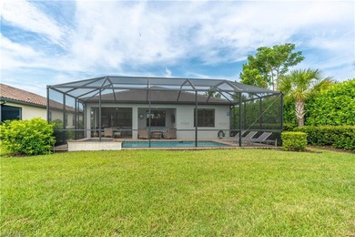 This meticulously maintained Mystique features 3 bedrooms + den - photo 32