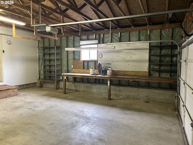 1400 SQ FT Manufactured home. 3 bedrooms, 2 bath, with vaulted - photo 32