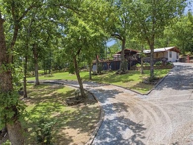 LAKESIDE LIVING WITH NATURE AT YOUR DOORSTEP! Welcome to your - photo 2