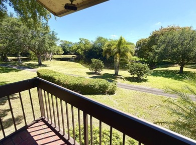 Welcome to this 3-bedroom, 2-bathroom water & Golf front - photo 10