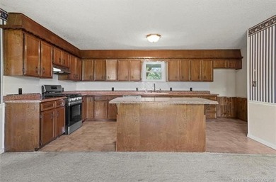 Welcome to your own private slice of Oklahoma paradise! Nestled - photo 5
