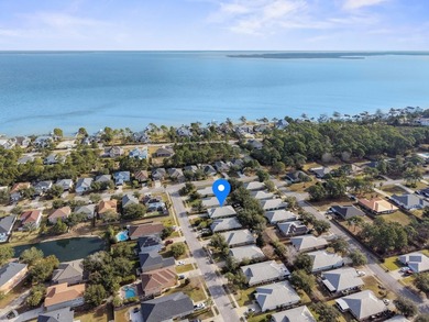 Set within the desirable Driftwood Estates community of Santa - photo 13
