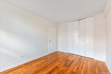 East Flatbush: This Co-Op Apartment Unit Has All The Space You - photo 17