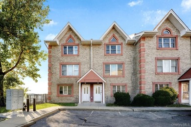 (private lake, pond, coastal) Home Sale Pending in College Point New York