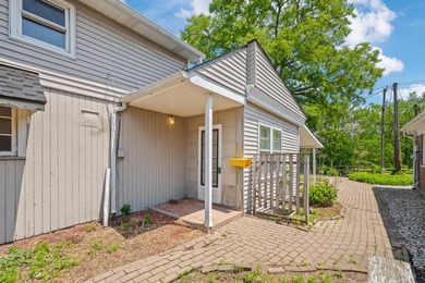 Perfect 2-Unit Home with Rental Income Potential - Ideal for - photo 3