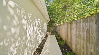 **Seller offering up to $10k towards closing costs!!** Tucked - photo 24