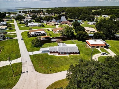 Lake Istokpoga Home For Sale in Sebring Florida