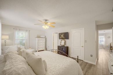 Set within the desirable Driftwood Estates community of Santa - photo 39