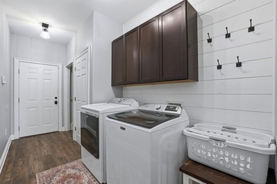 Movie theater? Covered heated pool? This stunning 5 bed, 4 bath - photo 41