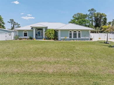 Welcome to your private slice of paradise! Situated on a - photo 1