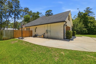 Movie theater? Covered heated pool? This stunning 5 bed, 4 bath - photo 48