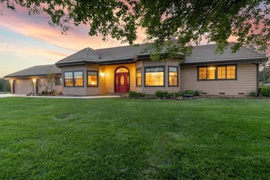 A rare Redding legacy estate - nearly 16 acres with three - photo 2