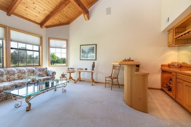 A rare Redding legacy estate - nearly 16 acres with three - photo 5