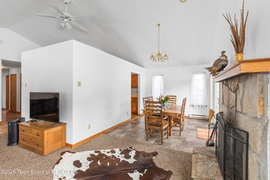 Golf Course Home with Stunning Mountain Views! Spacious - photo 10