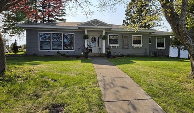 Welcome to 129 Ontario St in DeTour Village! Originally built in - photo 1