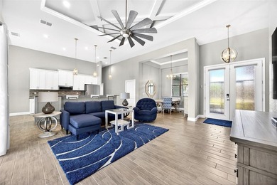 GOLF VIEWS! BEAUTIFUL 3 BEDROOM, 2 BATH, 3-CAR GARAGE HOME IN - photo 4