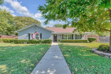 Cedar Creek Lake Home For Sale in Waco Texas