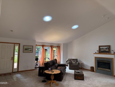 Award Winning Little Whale Cove Community! Spacious one level - photo 11