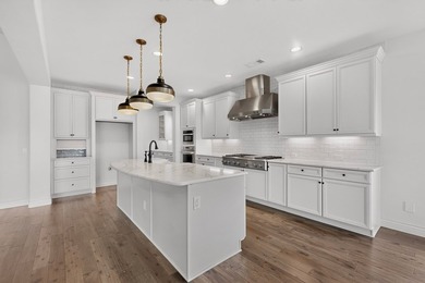 Highly sought-after Aubrey model with Casita. Recently added - photo 13