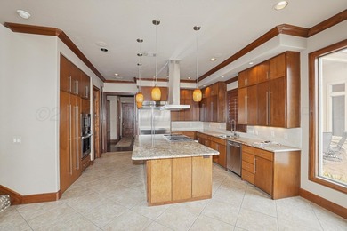 Experience a lifestyle of quiet prestige where the manicured - photo 17