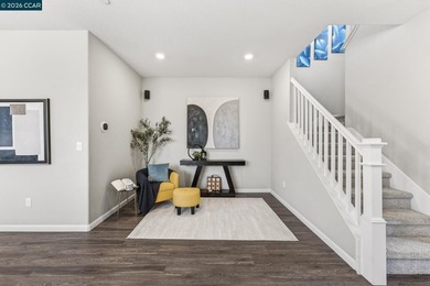 Modern elegance meets everyday comfort in this stunning - photo 18