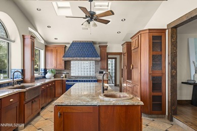 Welcome to your dream horse property! Tucked behind an automatic - photo 18