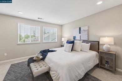 Modern elegance meets everyday comfort in this stunning - photo 19