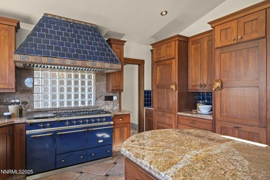 Welcome to your dream horse property! Tucked behind an automatic - photo 20