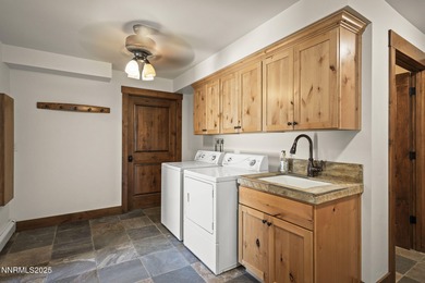 Welcome to your dream horse property! Tucked behind an automatic - photo 22