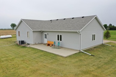 Showings Begin THURSDAY JUNE 4TH. The best of both worlds - 18 - photo 5