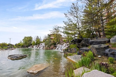 Corner Penthouse Condo for Sale - Luxury 3 Bedroom, 2 Bath with - photo 25