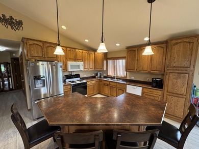 Showings Begin THURSDAY JUNE 4TH. The best of both worlds - 18 - photo 10