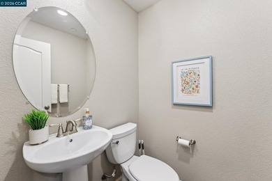 Modern elegance meets everyday comfort in this stunning - photo 30