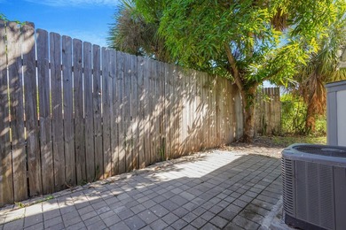 Fully updated 3BR/2BA home in historic North Palm Beach with 1 - photo 31
