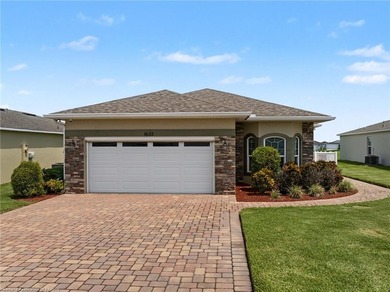 Welcome to Florida living at it's finest This newer home is - photo 2