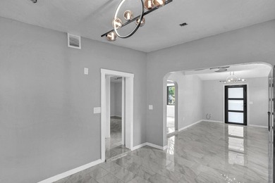 Fully updated 3BR/2BA home in historic North Palm Beach with 1 - photo 35