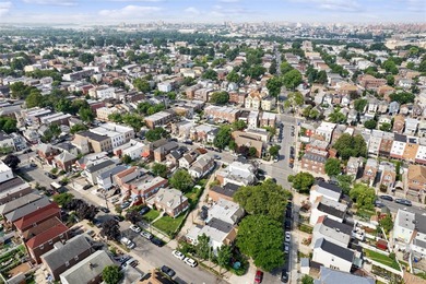 Welcome 3046 Coddington Ave, Bronx NY 10461 beautifully - photo 6