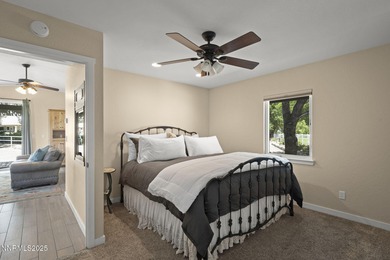 Welcome to your dream horse property! Tucked behind an automatic - photo 36