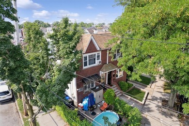 Welcome 3046 Coddington Ave, Bronx NY 10461 beautifully - photo 8
