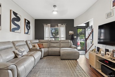 Welcome 3046 Coddington Ave, Bronx NY 10461 beautifully - photo 10