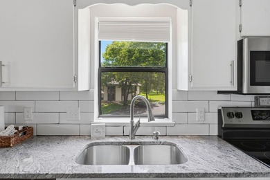 Welcome to one of the best opportunities in Pointe Royale! This - photo 10