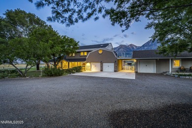Welcome to your dream horse property! Tucked behind an automatic - photo 60