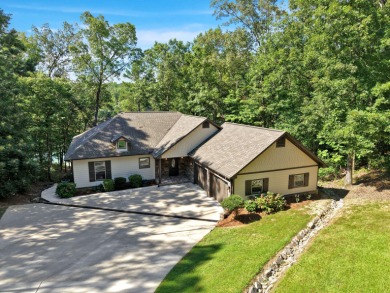 Lewis Smith Lake Home For Sale in Jasper Alabama