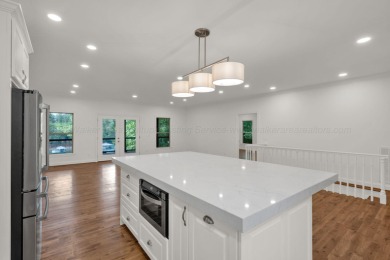 6 bed/4.5 bath newly renovated home in the exclusive, gated Blue - photo 7