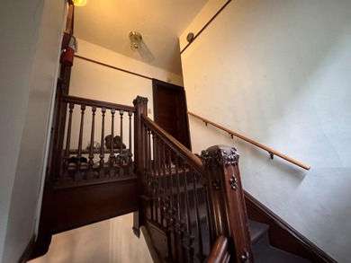 4 unit apartment complex located just 2 blocks off Williamson St - photo 8