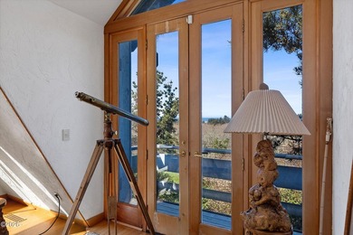 Set above the Pacific with sweeping panoramic ocean views, this - photo 9