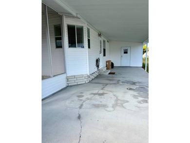 Welcome Home! Move right in to this lovely 2Bed/2Bath - photo 4