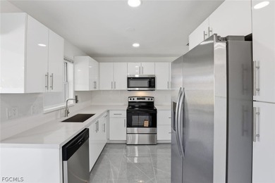 Welcome to your dream home in Cape Coral! This stunning - photo 11