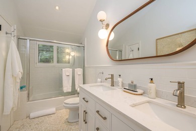 Experience sophisticated coastal living in this exceptional - photo 12