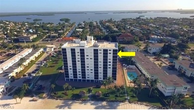 Perched high above the emerald waters of the Gulf of Mexico - photo 4